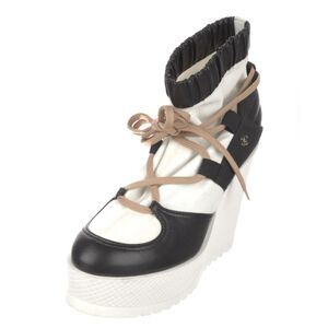 CHANEL Lace Up Wedge Platform Boots Designer Luxury Patent Calfskin Runway 39/9